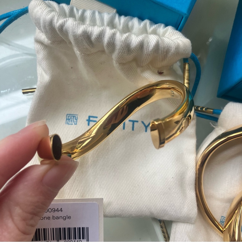 Rare Fenty Luxury Fashion Jewelry, Gold Tone Twist Hoops and Bracelet Set - Picture 10 of 10